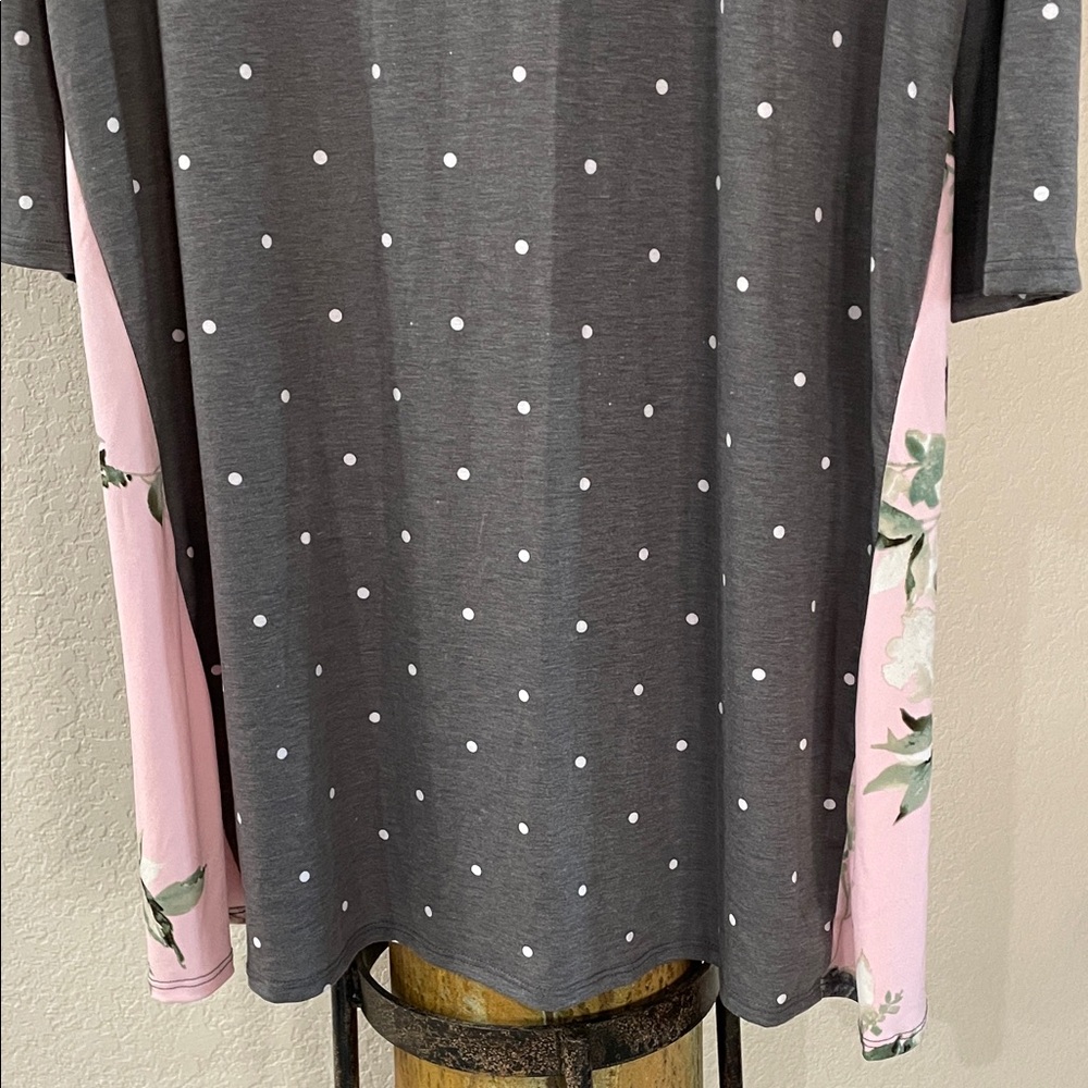 🩷 NEW Egs California🩶 Plus SZ 3X Gray and Pink Polka Dot Floral 2 sided Dress - Picture 3 of 13
